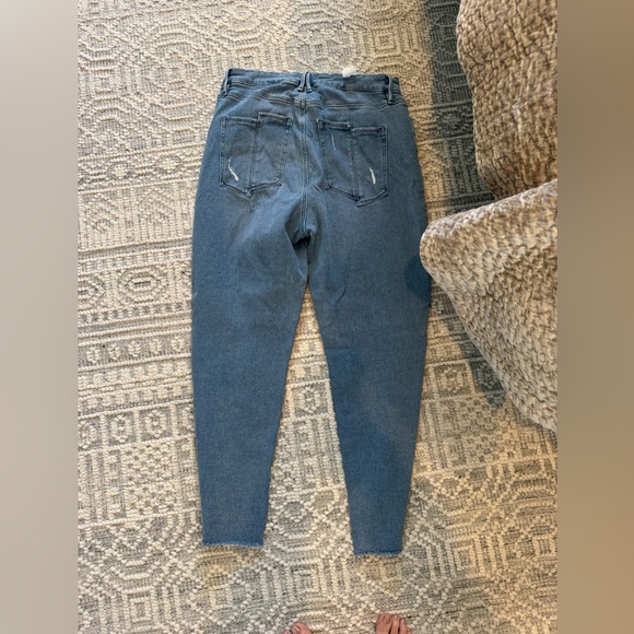 NWT GOOD AMERICAN ALWAYS FITS GOOD LEGS STRAIGHT JEANS - Picture 4 of 8